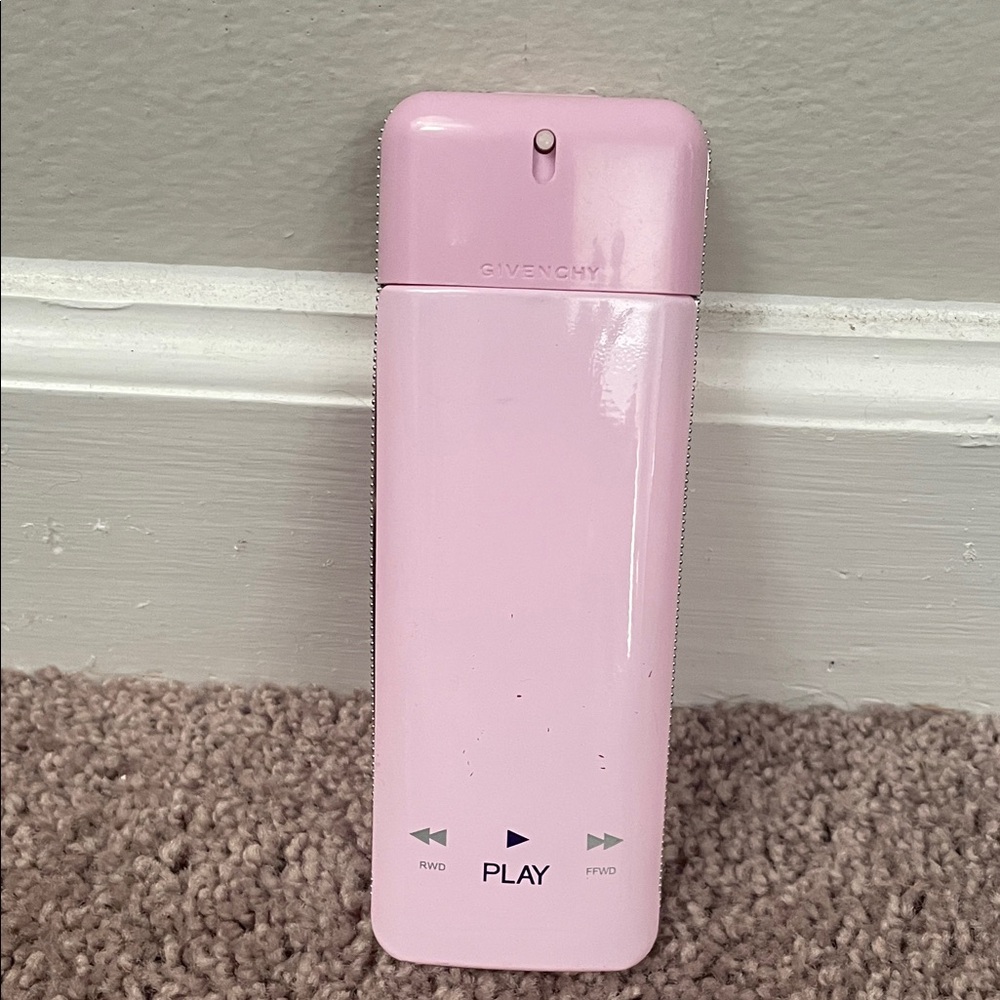Givenchy Play Fragrance in Soft Pink